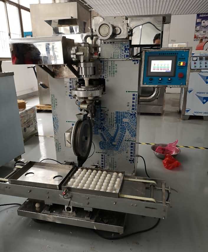 湯圓機(jī)現(xiàn)場(chǎng)試機(jī)直觀效果